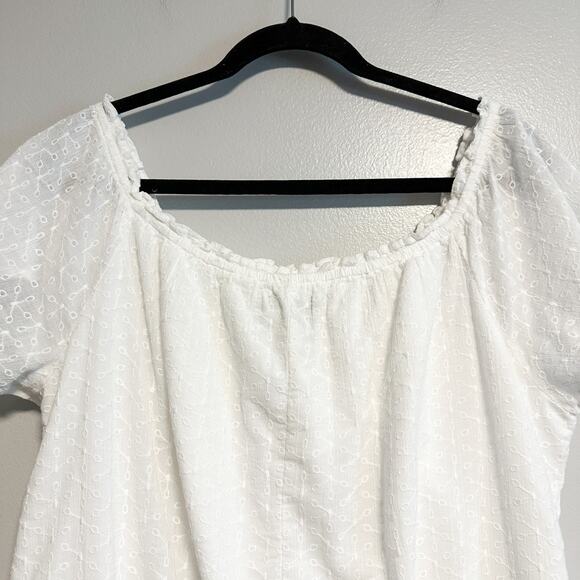 Lane Bryant White Eyelet Embroidered Short Sleeve Blouse Top NWT Size 14/16 - Picture 7 of 12